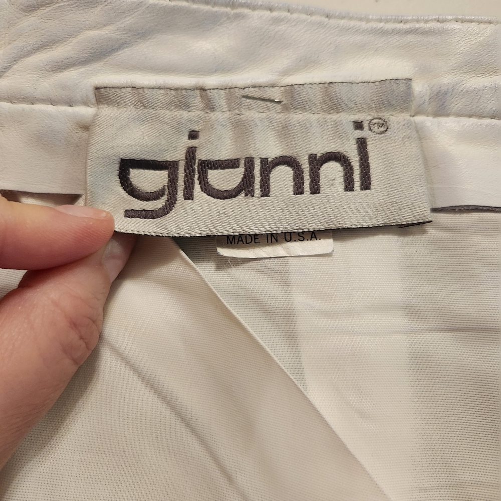 GIANNI VINTAGE WOMENS WHITE LEATHER MINI SKIRT SZ 4/6 WAIST 15 EUC - Picture 5 of 9